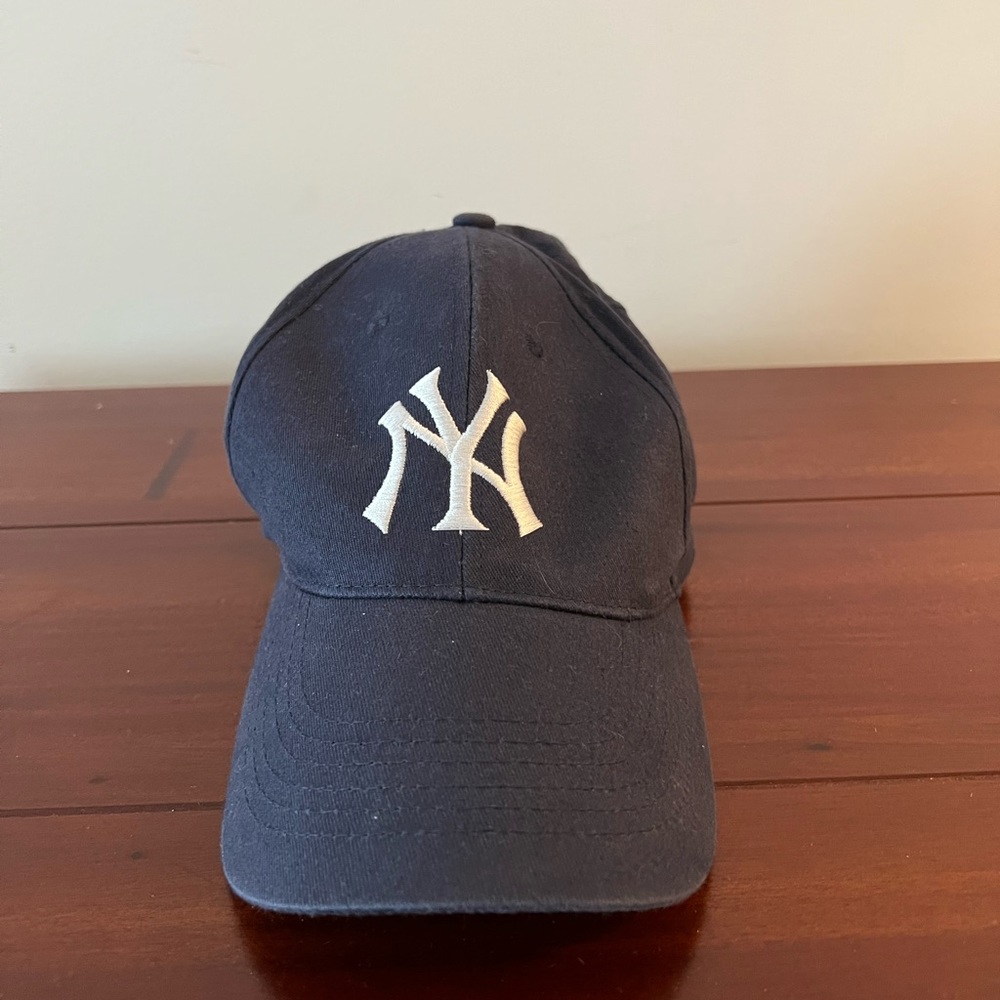 NY Yankee hat